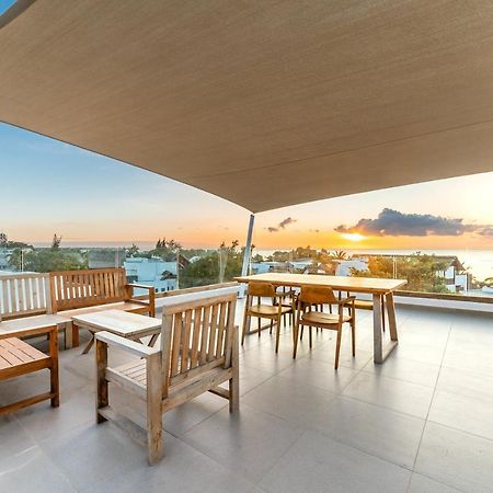 Penthouse 13 - One Bay Residence With Private Rooftop Terrace And Dip In Pool Pereybere Beach Zewnętrze zdjęcie