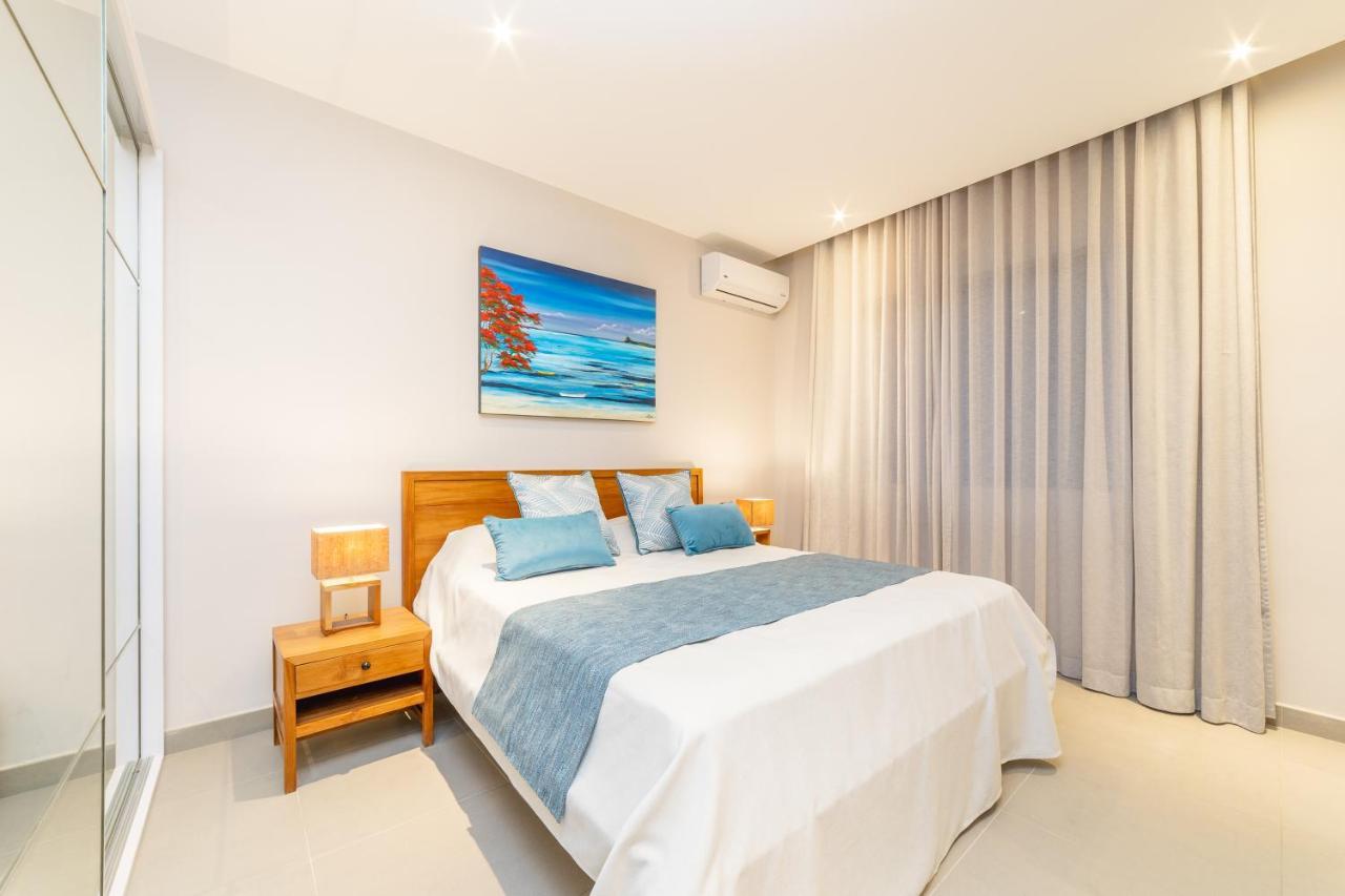 Penthouse 13 - One Bay Residence With Private Rooftop Terrace And Dip In Pool Pereybere Beach Zewnętrze zdjęcie