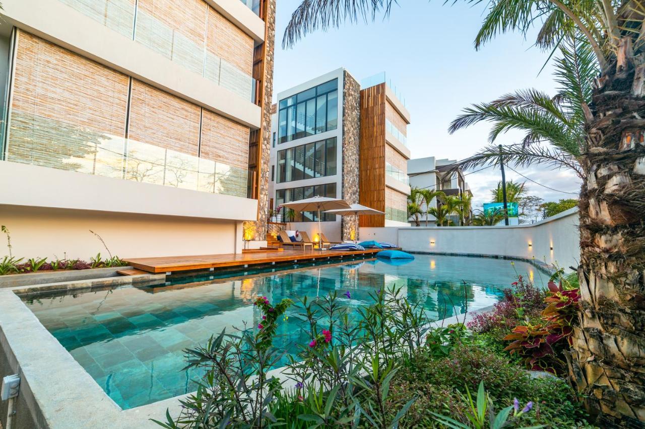 Penthouse 13 - One Bay Residence With Private Rooftop Terrace And Dip In Pool Pereybere Beach Zewnętrze zdjęcie