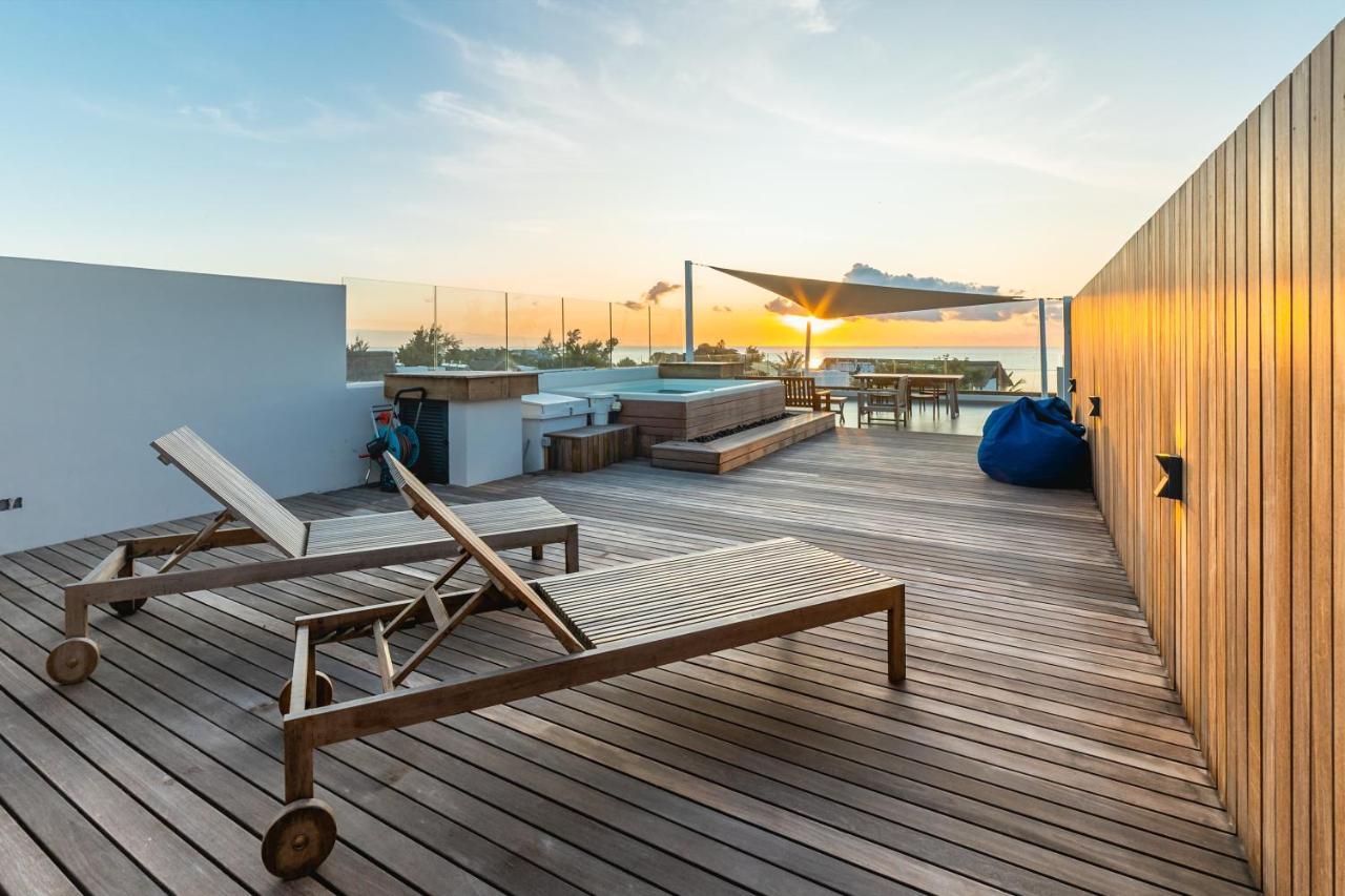 Penthouse 13 - One Bay Residence With Private Rooftop Terrace And Dip In Pool Pereybere Beach Zewnętrze zdjęcie