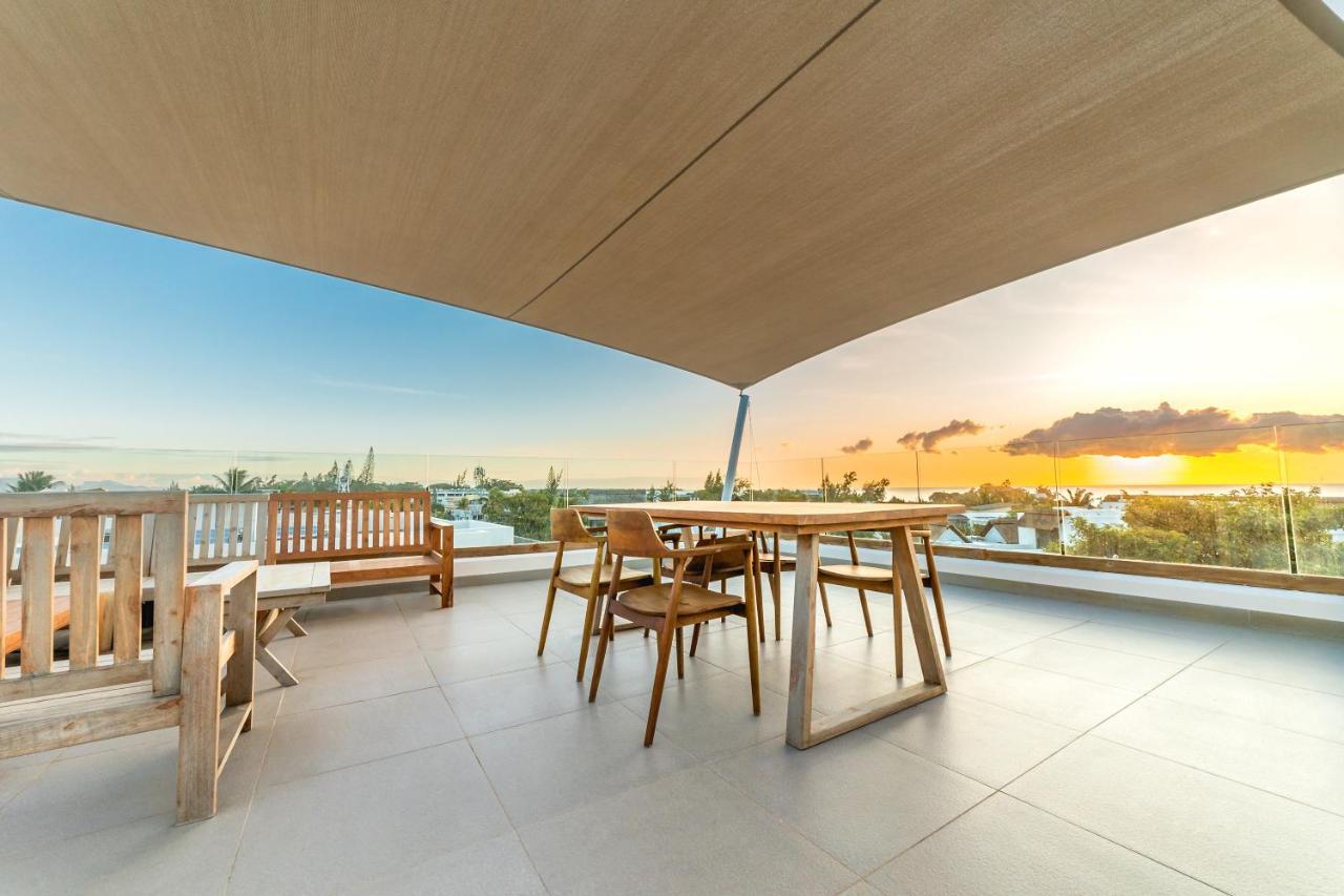 Penthouse 13 - One Bay Residence With Private Rooftop Terrace And Dip In Pool Pereybere Beach Zewnętrze zdjęcie