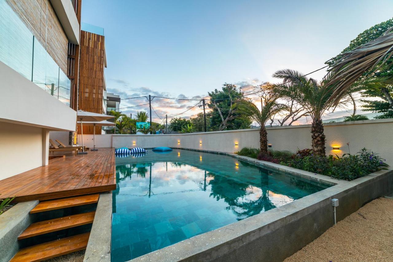 Penthouse 13 - One Bay Residence With Private Rooftop Terrace And Dip In Pool Pereybere Beach Zewnętrze zdjęcie