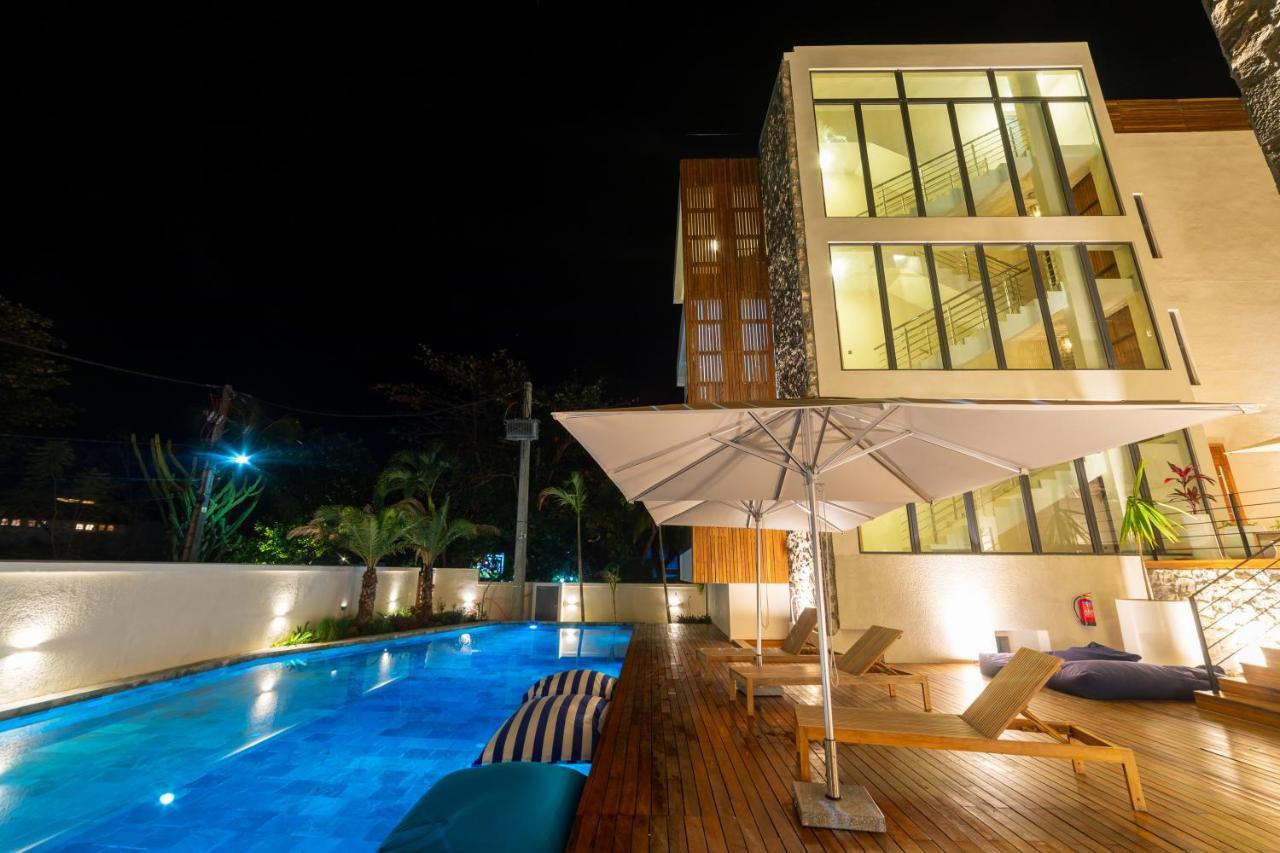 Penthouse 13 - One Bay Residence With Private Rooftop Terrace And Dip In Pool Pereybere Beach Zewnętrze zdjęcie